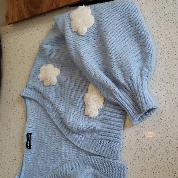 Blue cloud shein size m crop sweater - Picture 3 of 3